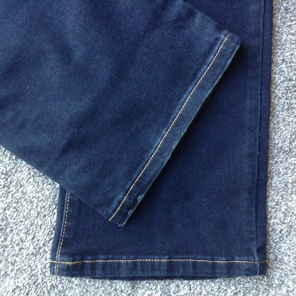 ⭐SONOMA GOODS FOR LIFE “THE EVERYDAY” BOOTCUT JEANS in Dark Wash, size 6R - NWT⭐ - Picture 5 of 6
